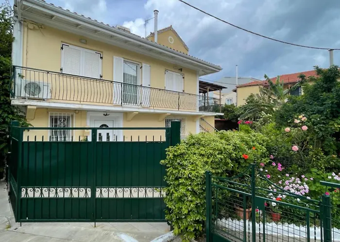 Chrisanto Townhouse Lefkáda